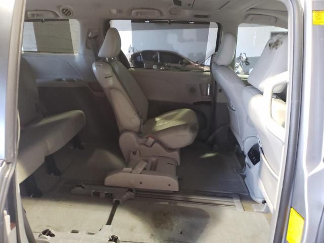 2012 Toyota Sienna XLE