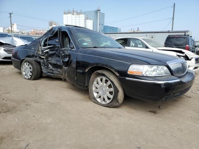 2006 Lincoln Town Car Signature Limited