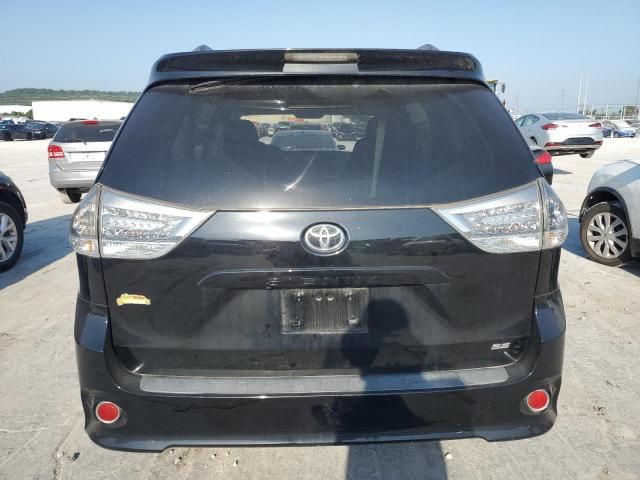 2011 Toyota Sienna Sport