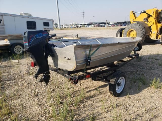 1975 Alumacraft Acraftboat