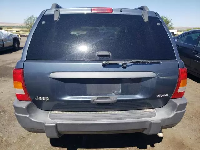 2004 Jeep Grand Cherokee Laredo