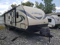 Camiones dañados por inundaciones a la venta en subasta: 2017 Keystone Bullet