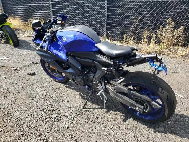 2023 Yamaha YZFR7