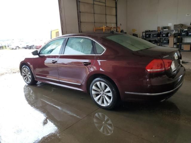 2012 Volkswagen Passat SEL