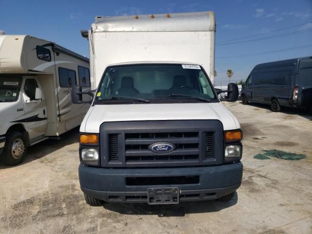 2016 Ford Econoline E350 Super Duty Cutaway Van