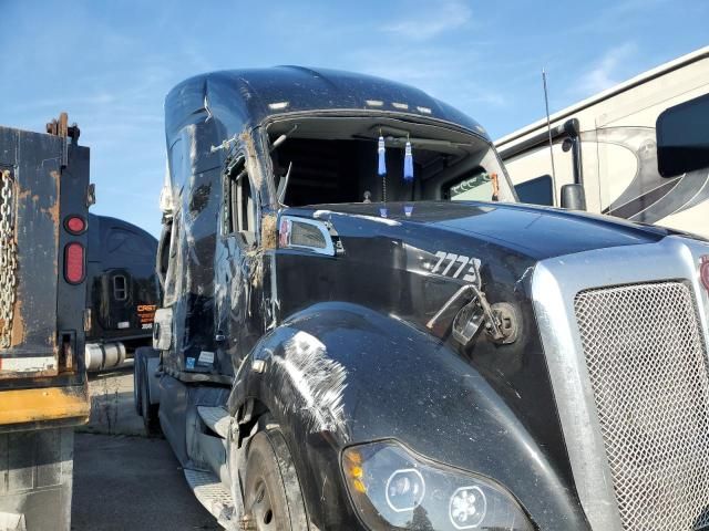 2016 Kenworth Construction T680