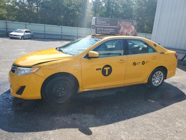 2014 Toyota Camry Hybrid