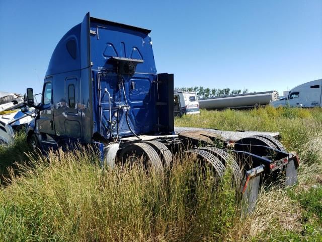 2019 Freightliner Cascadia 126