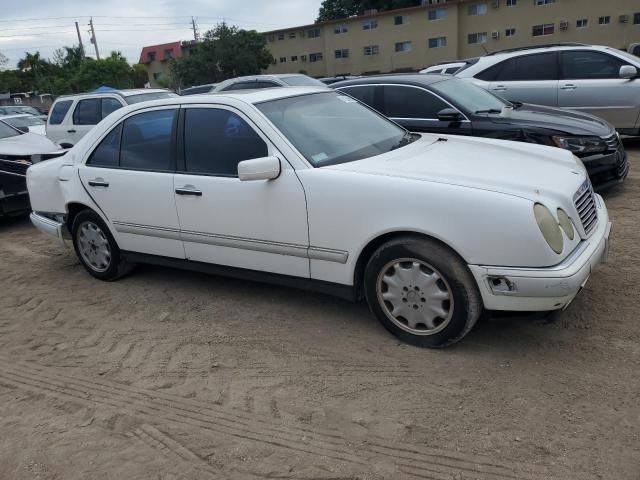 1996 Mercedes-Benz E 320