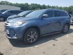 2017 Toyota Highlander SE