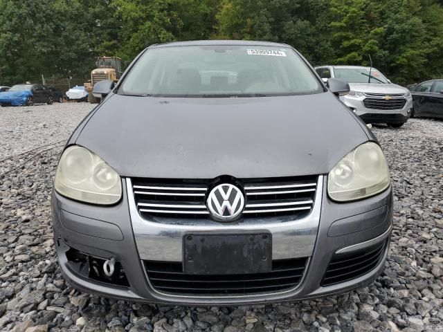 2005 Volkswagen New Jetta 2.5L Option Package 1