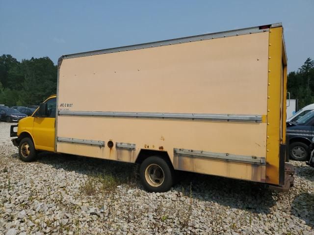 2008 GMC Savana Cutaway G3500