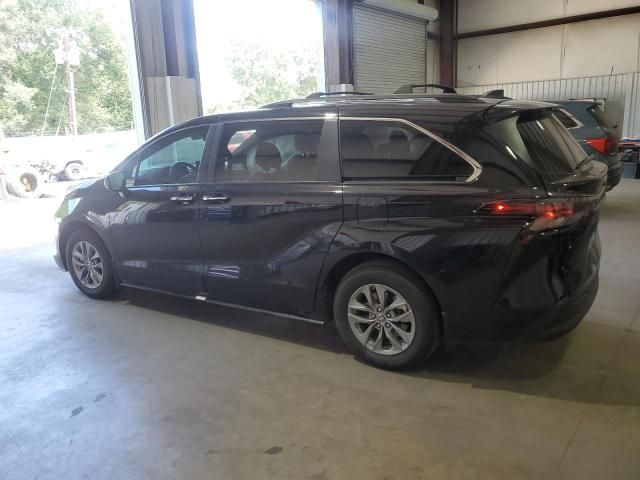 2024 Toyota Sienna XLE