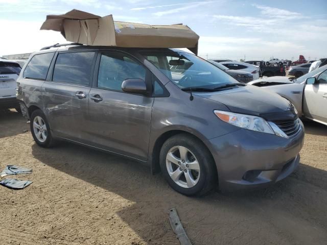 2013 Toyota Sienna LE