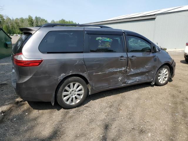 2017 Toyota Sienna XLE