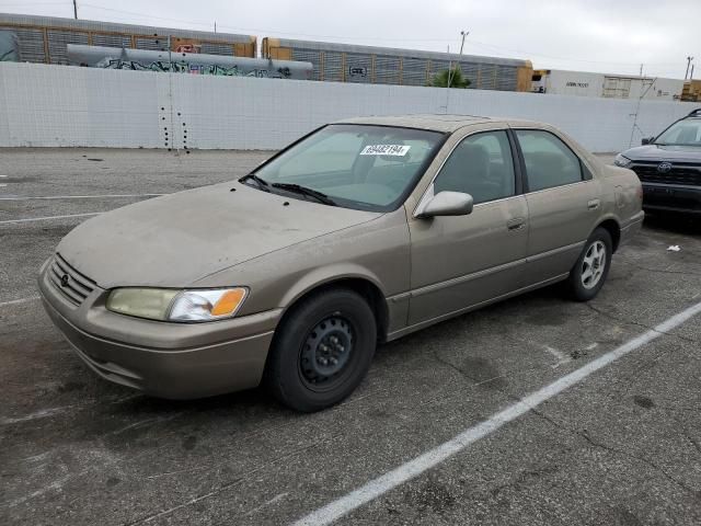 1999 Toyota Camry LE