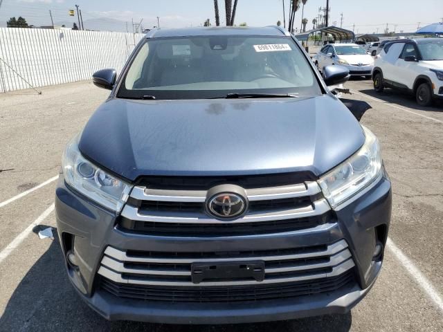 2018 Toyota Highlander SE