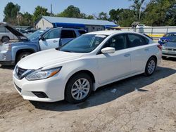 Salvage cars for sale from Copart Wichita, KS: 2017 Nissan Altima 2.5