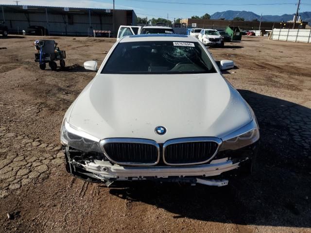 2019 BMW 530E