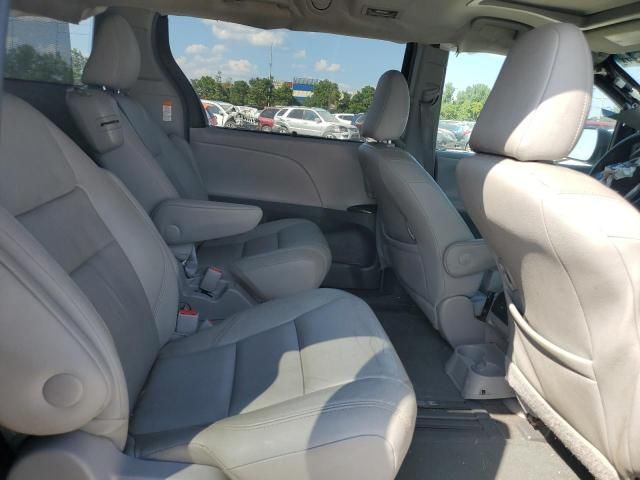 2015 Toyota Sienna XLE