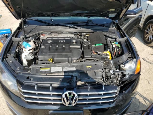 2015 Volkswagen Passat SE