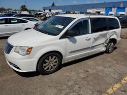 Chrysler Vehiculos salvage en venta: 2013 Chrysler Town & Country Touring