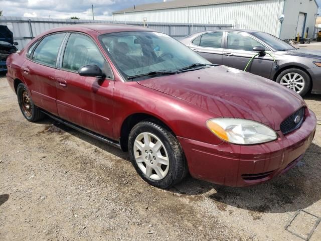 2004 Ford Taurus LX