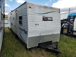 Salvage cars for sale from Copart Elgin, IL: 2004 Timberlodge Trailer