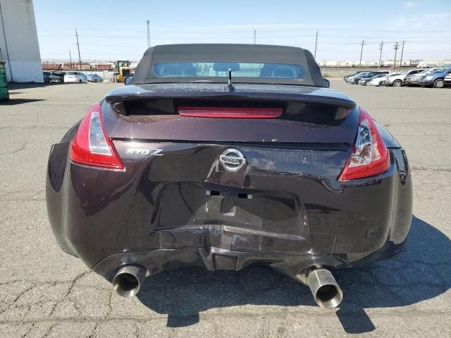 2012 Nissan 370Z Base