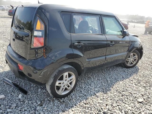 2011 KIA Soul +