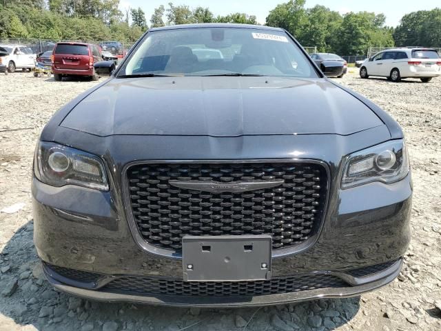 2023 Chrysler 300 Touring