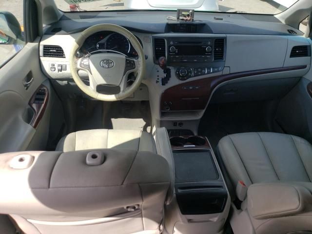 2014 Toyota Sienna XLE