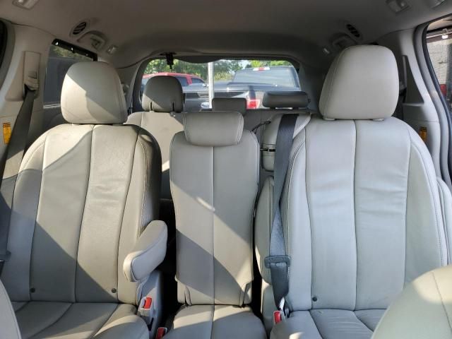 2014 Toyota Sienna XLE