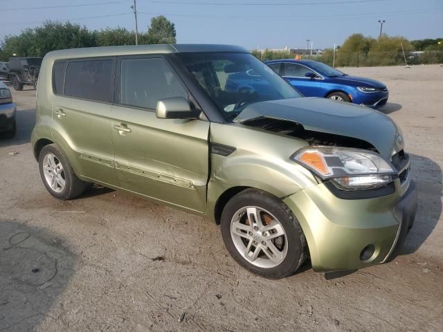 2011 KIA Soul +