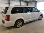 2016 Chrysler Town & Country LX