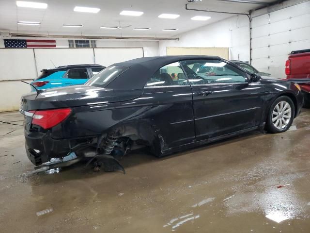 2013 Chrysler 200 Touring