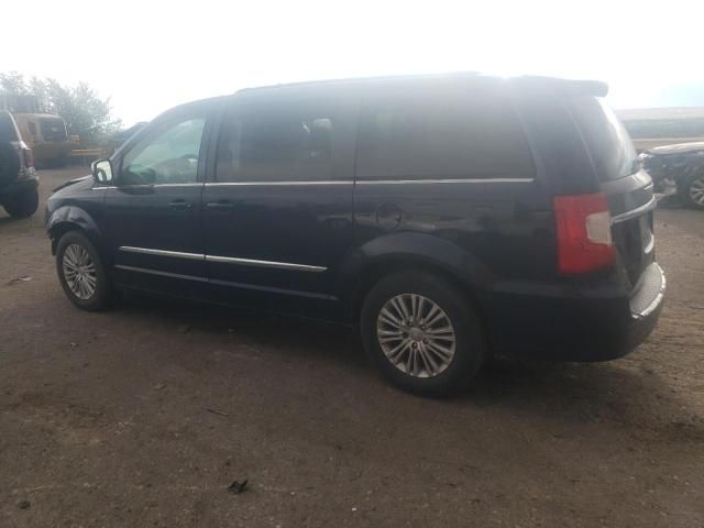 2015 Chrysler Town & Country Touring L