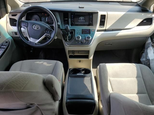 2015 Toyota Sienna LE