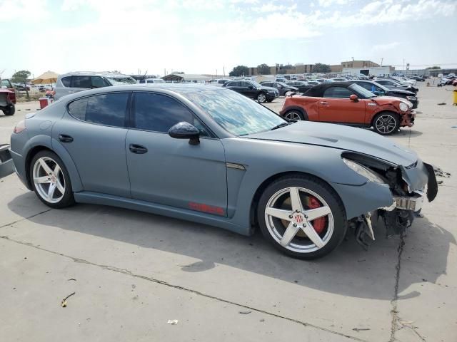 2012 Porsche Panamera 2