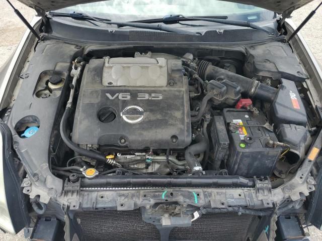 2005 Nissan Maxima SE