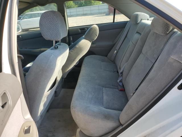 2004 Toyota Camry LE