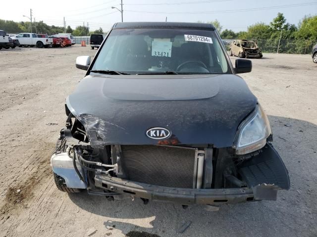 2010 KIA Soul +