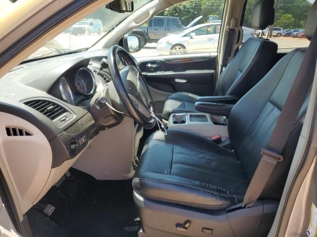 2015 Chrysler Town & Country Touring