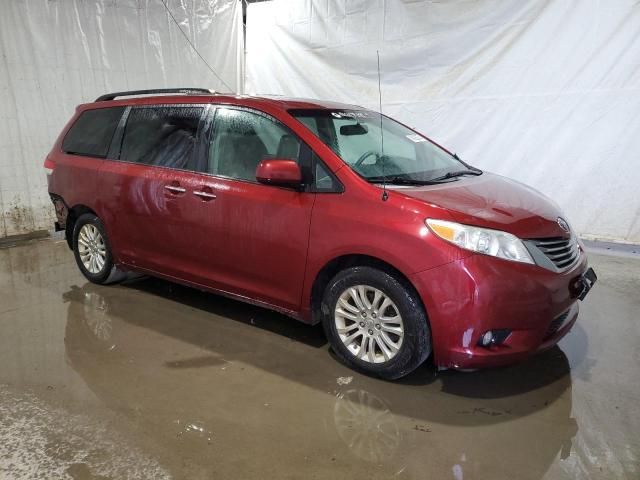 2012 Toyota Sienna XLE