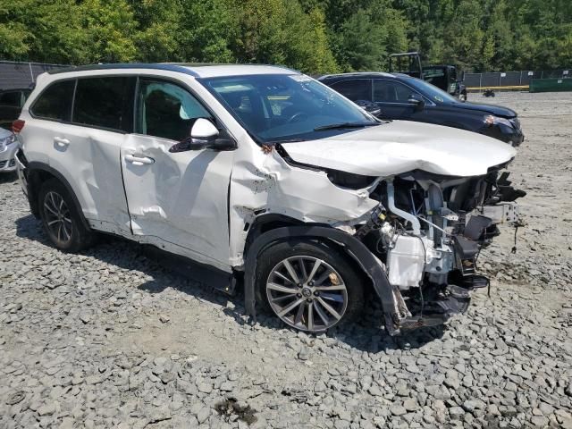 2019 Toyota Highlander SE