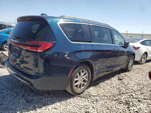 2022 Chrysler Pacifica Touring