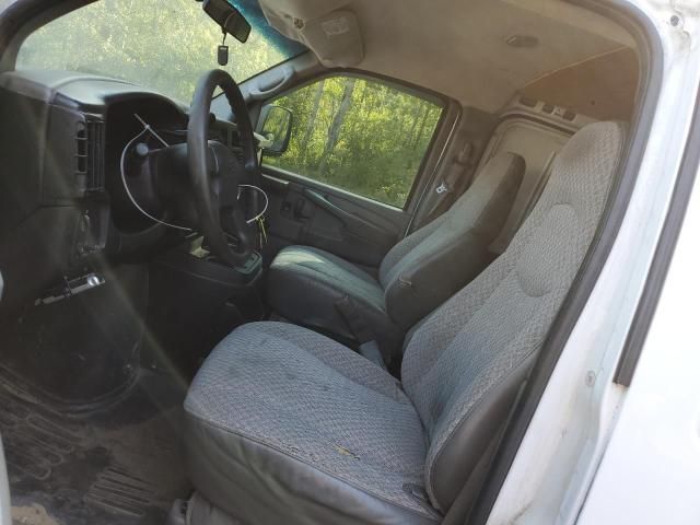 2004 Chevrolet Express G2500