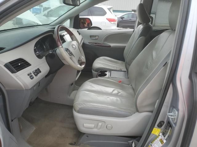 2012 Toyota Sienna XLE