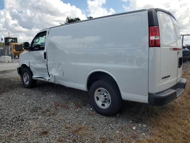 2020 Chevrolet Express G2500