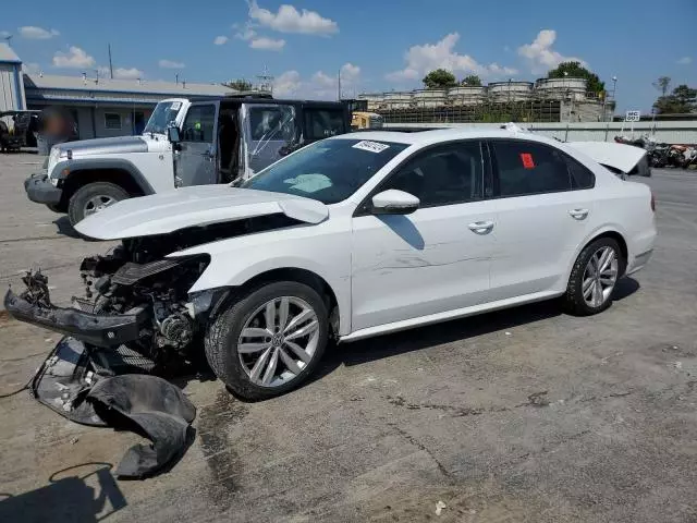 2019 Volkswagen Passat Wolfsburg